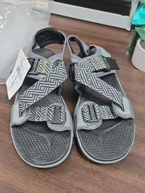 Ozark Trail Size 10 Grey Black Adjustable Sandal